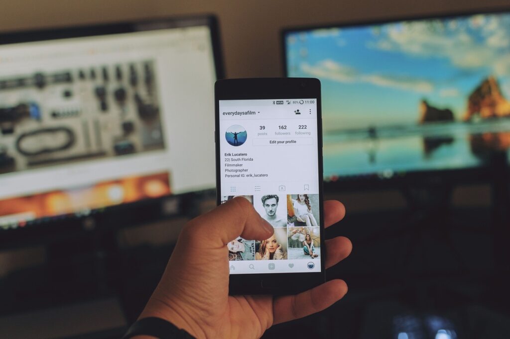 social media picture